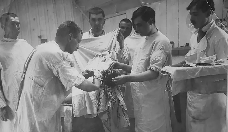 Victor Papilian, medicul care a scris anatomia pentru generații de studenți. Legătura cu școala medicală din Timișoara